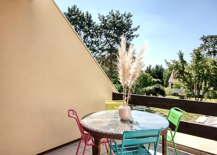 Daire Loveroom Romantique Avec Terrasse Et Sauna Saint-Prix (Val d'Oise)